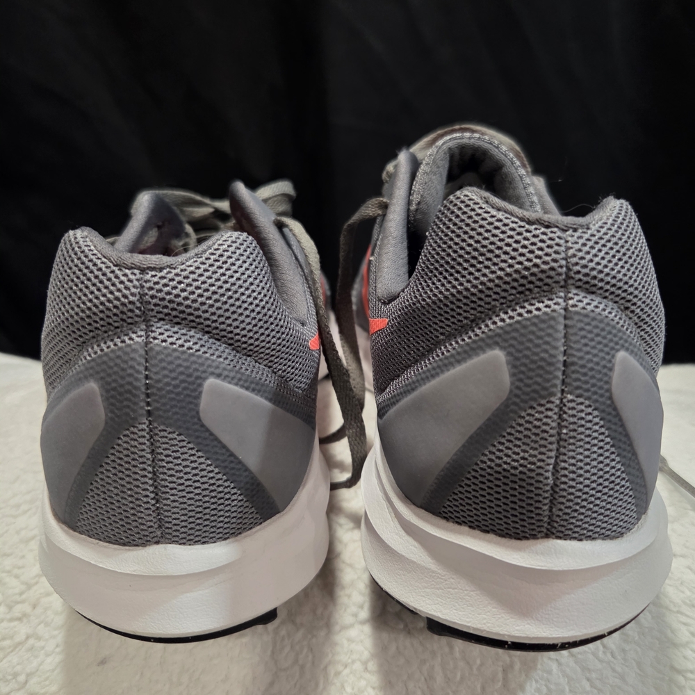 Nike Gray Sneakers with Pink Swoosh - Picture 6 of 11